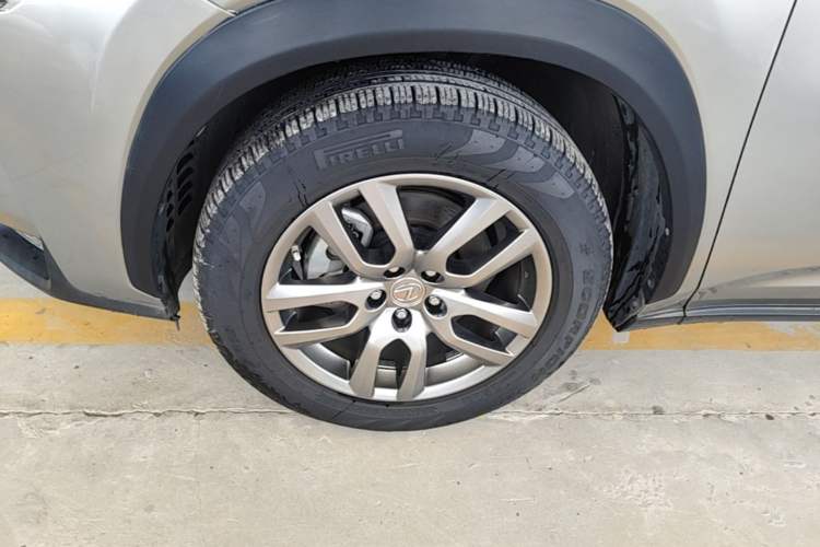 Used Lexus NX 2015 200T All-Wheel-Drive Fēngshàng Edition Left Front Wheel Hub