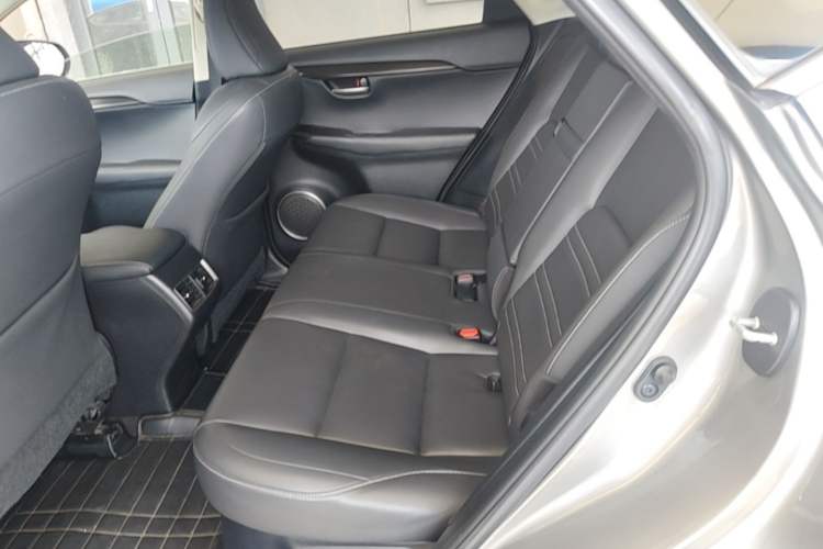 Used Lexus NX 2015 200T All-Wheel-Drive Fēngshàng Edition Left Rear Seat
