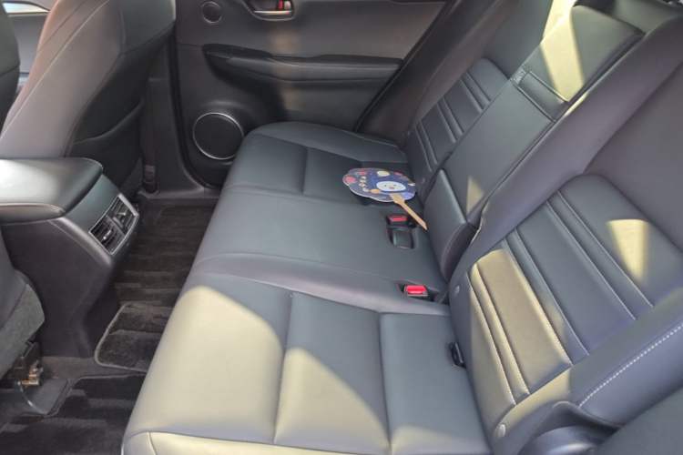 Used Lexus NX 2015 200 All-Wheel Drive Fēngshàng Edition Left Rear Seat