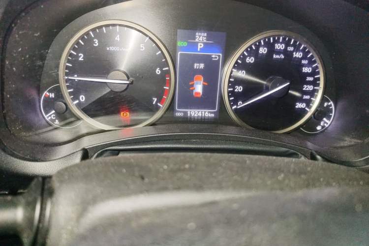 Used Lexus NX 2015 200 Front-Wheel Drive X-Trail SE Edition Odometer Close Up
