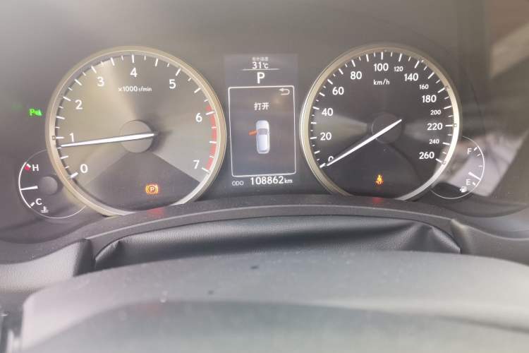 Used Lexus NX 2015 200T All-Wheel-Drive Fēngshàng Edition Odometer Close Up