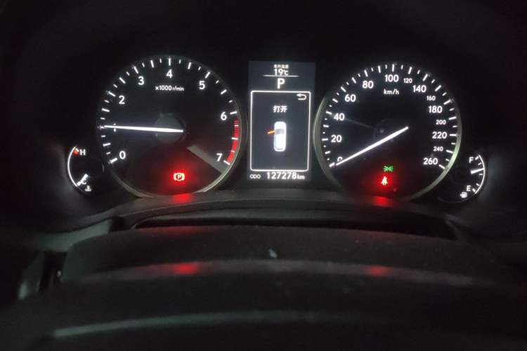 Used Lexus NX 2015 200 All-Wheel Drive Fēngshàng Edition Odometer Close Up