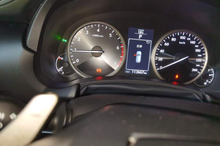 Used Lexus NX 2015 200T All-Wheel-Drive Fēngshàng Edition Odometer Close Up