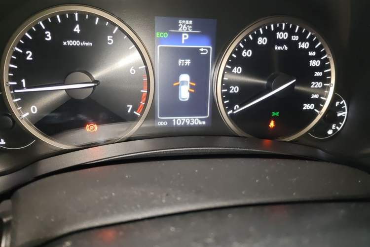 Used Lexus NX 2015 200 Front-Wheel Drive X-Trail SE Edition Odometer Close Up