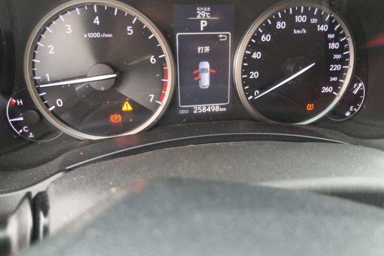 Used Lexus NX 2015 200 Front-Wheel Drive X-Trail SE Edition Odometer Close Up
