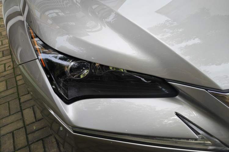 Used Lexus NX 2015 200T All-Wheel-Drive Fēngshàng Edition Right Front Headlight