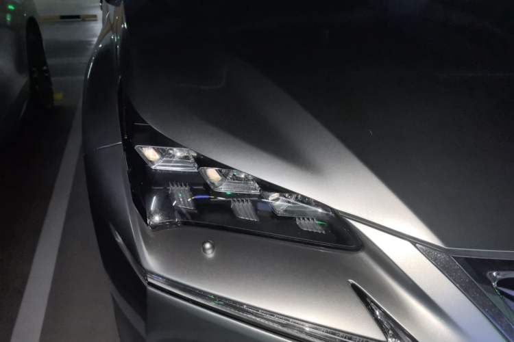 Used Lexus NX 2015 300h All-Wheel Drive Sharp Edition Right Front Headlight