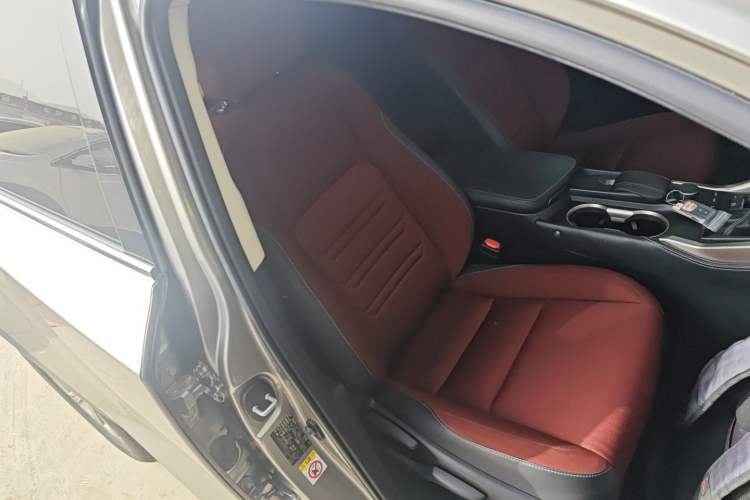 Used Lexus NX 2015 200 Front-Wheel Drive X-Trail SE Edition Right Front Seat