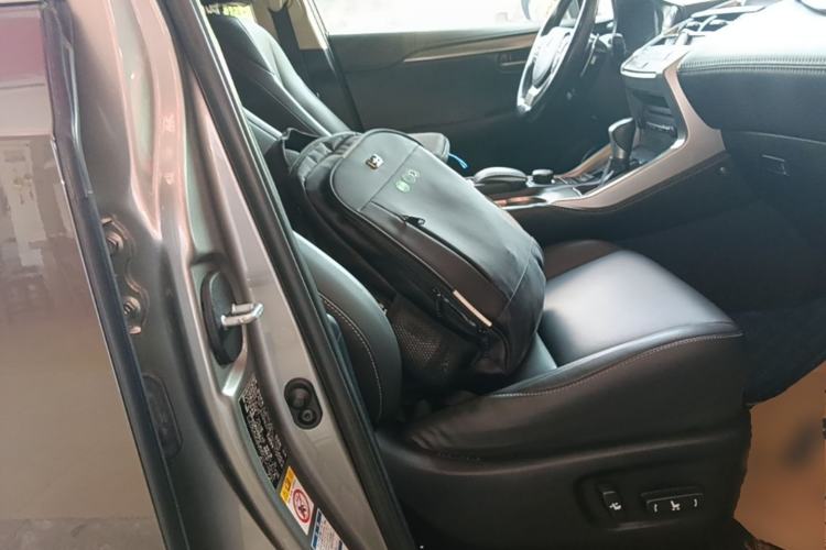 Used Lexus NX 2015 200T All-Wheel-Drive Fēngshàng Edition Right Front Seat