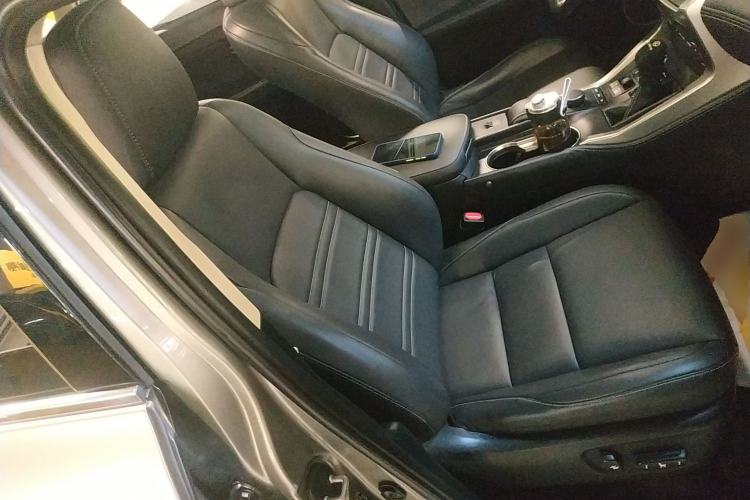 Used Lexus NX 2015 200T All-Wheel-Drive Fēngshàng Edition Right Front Seat
