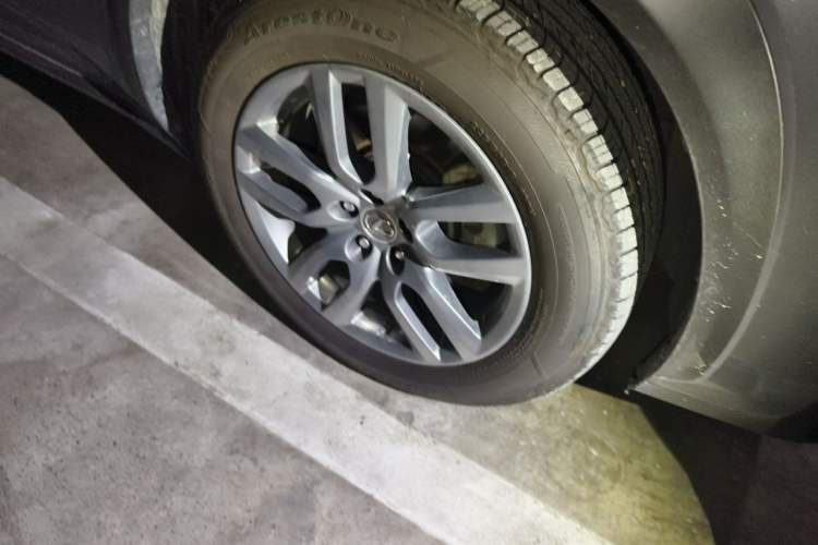 Used Lexus NX 2015 300h All-Wheel-Drive Fēngzhì Edition Right Front Wheel Hub