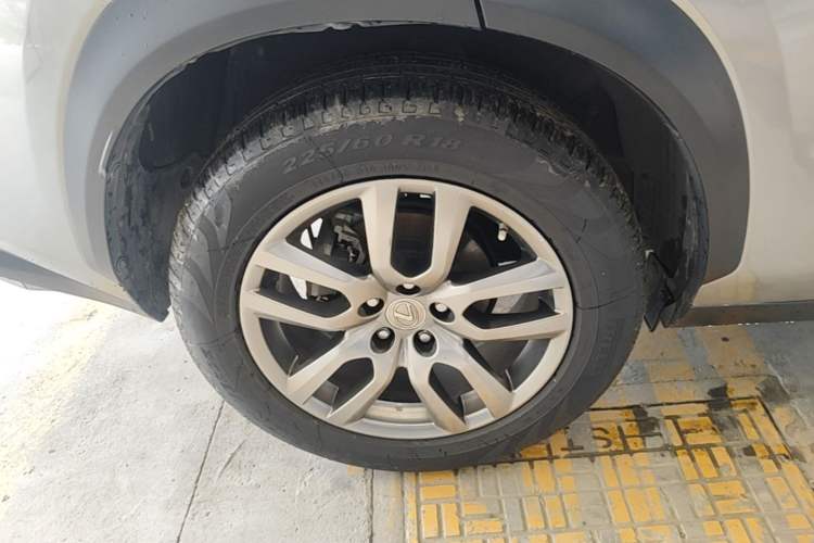 Used Lexus NX 2015 200T All-Wheel-Drive Fēngshàng Edition Right Rear Wheel Hub