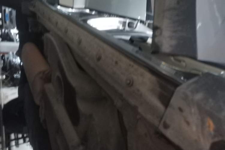 Used Lexus NX 2015 200 Front-Wheel Drive X-Trail SE Edition Right Side Sill