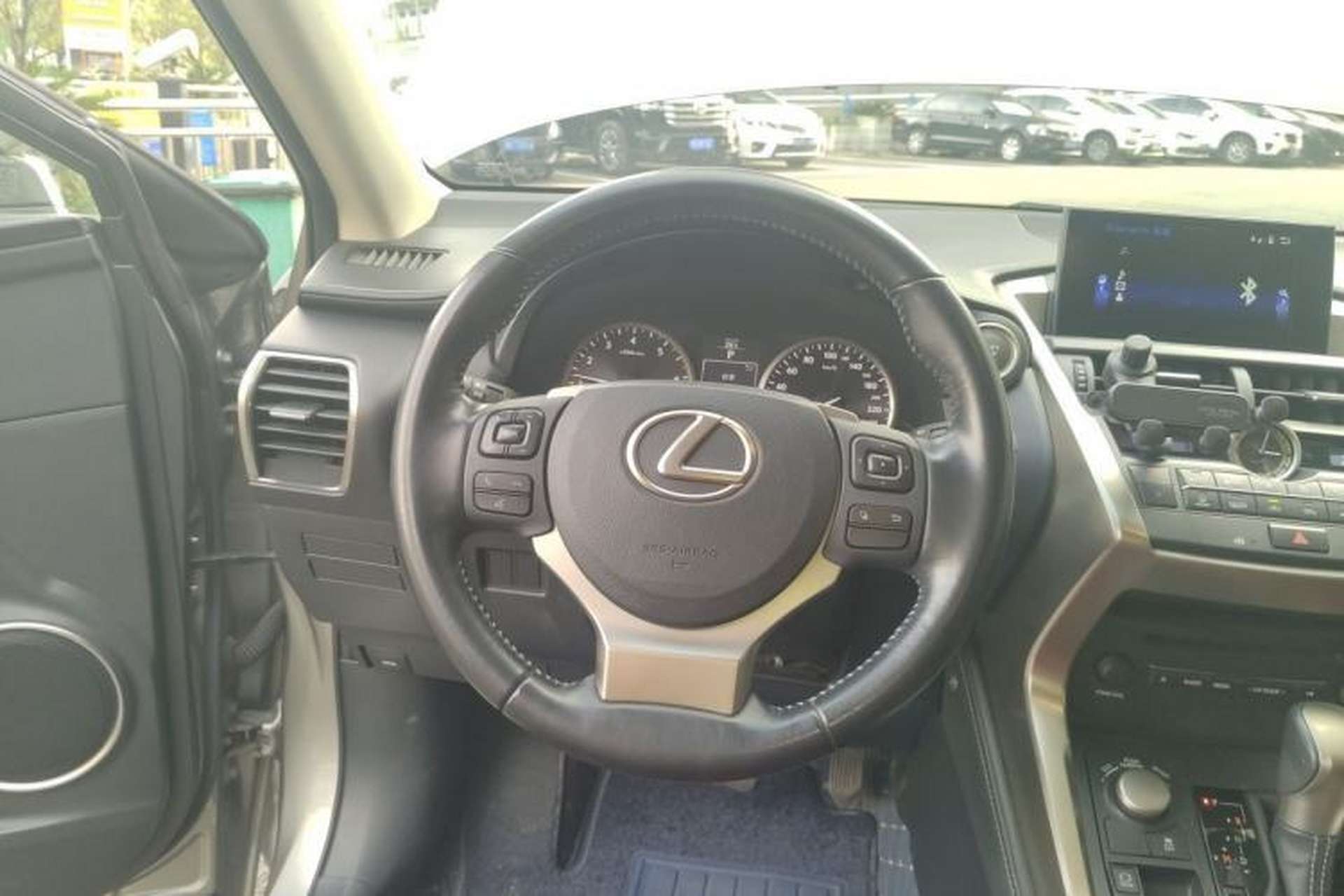 Used Lexus NX 2015 200 Front-Wheel Drive X-Trail SE Edition Steering Wheel
