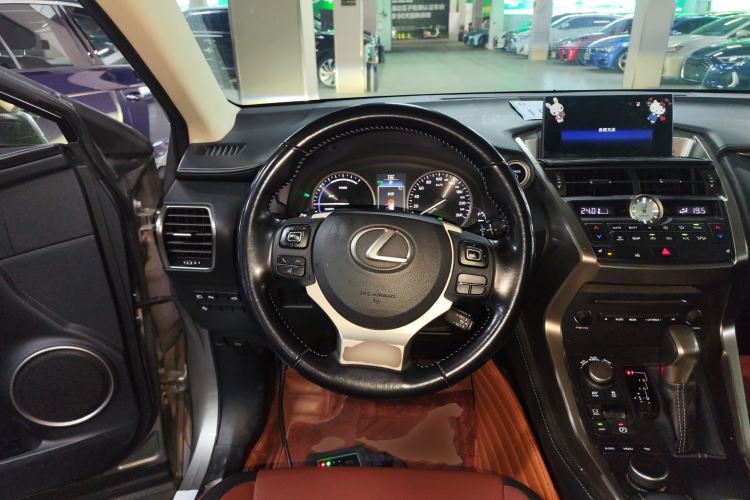 Used Lexus NX 2015 300h All-Wheel-Drive Fēngzhì Edition Steering Wheel