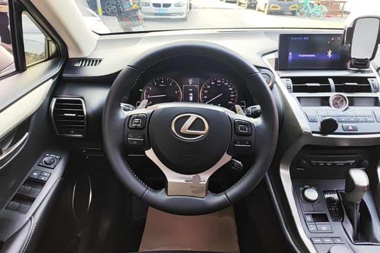 Used Lexus NX 2015 200T All-Wheel-Drive Fēngshàng Edition Steering Wheel
