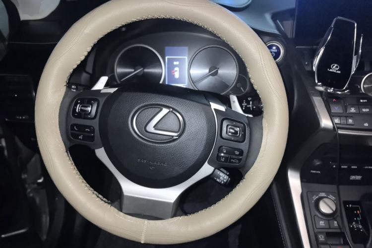 Used Lexus NX 2015 300h All-Wheel Drive Sharp Edition Steering Wheel
