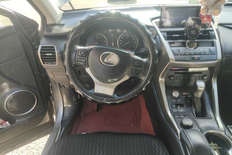 Used Lexus NX 2015 200 Front-Wheel Drive X-Trail SE Edition Steering Wheel