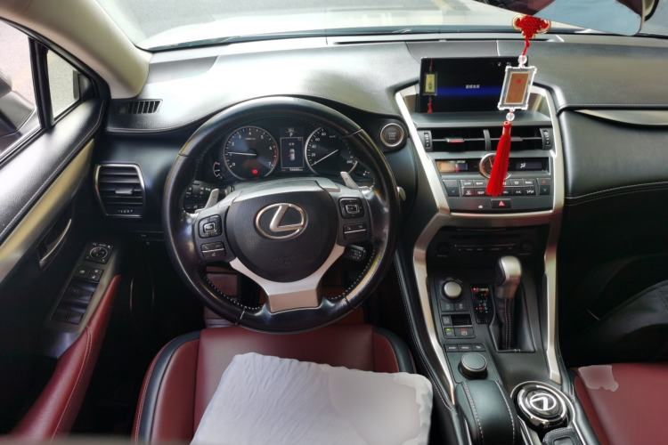 Used Lexus NX 2015 200T All-Wheel-Drive Fēngshàng Edition Steering Wheel