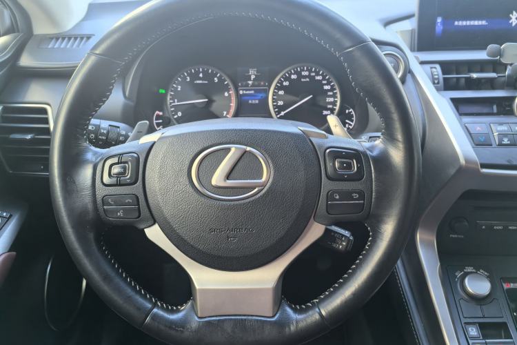 Used Lexus NX 2015 200T All-Wheel-Drive Fēngshàng Edition Steering Wheel