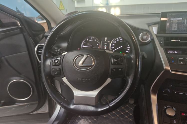 Used Lexus NX 2015 200 Front-Wheel Drive X-Trail SE Edition Steering Wheel