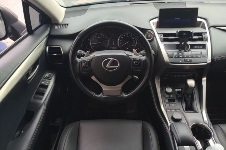 Used Lexus NX 2015 200T All-Wheel-Drive Fēngshàng Edition Steering Wheel