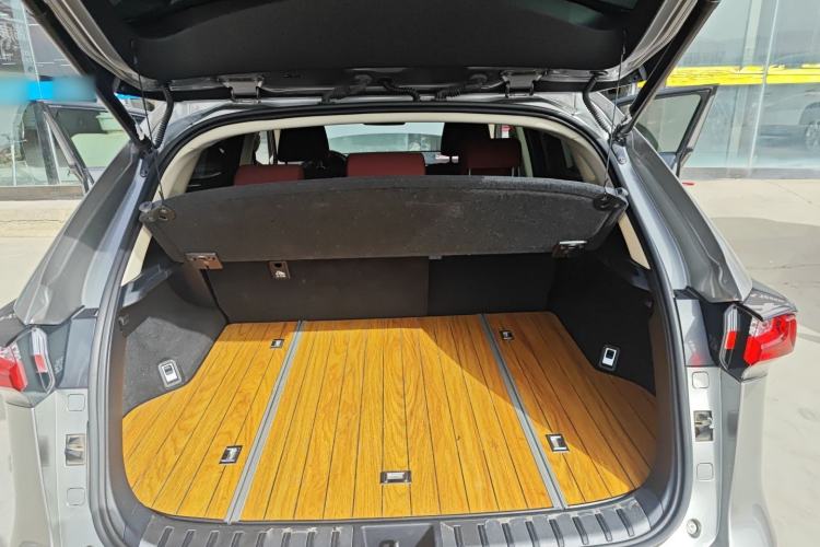 Used Lexus NX 2015 200 Front-Wheel Drive X-Trail SE Edition Trunk