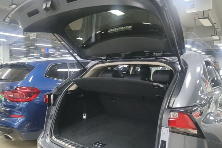 Used Lexus NX 2015 200T All-Wheel-Drive Fēngshàng Edition Trunk