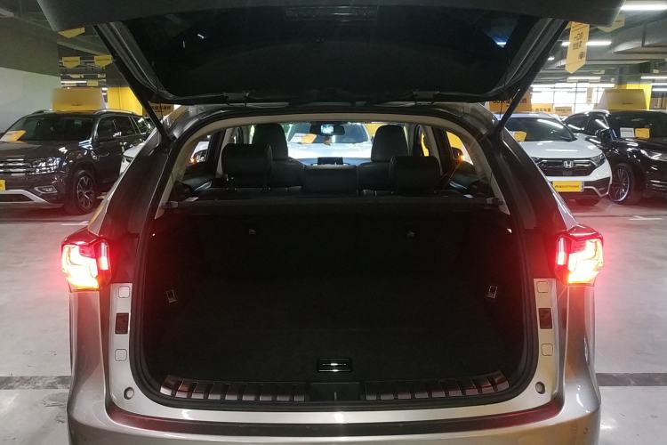 Used Lexus NX 2015 200T All-Wheel-Drive Fēngshàng Edition Trunk