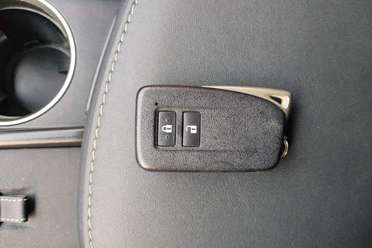 Used Lexus NX 2015 200T All-Wheel-Drive Fēngshàng Edition Vehicle Key