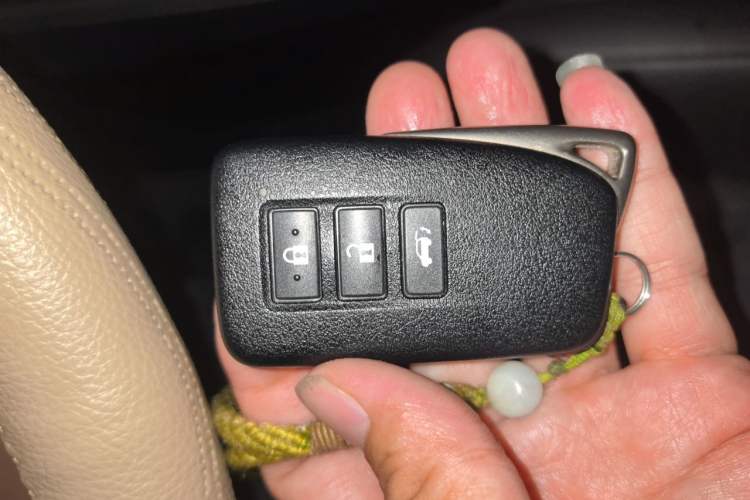 Used Lexus NX 2015 300h All-Wheel Drive Sharp Edition Vehicle Key