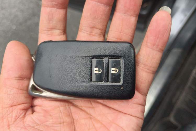 Used Lexus NX 2015 200 Front-Wheel Drive X-Trail SE Edition Vehicle Key