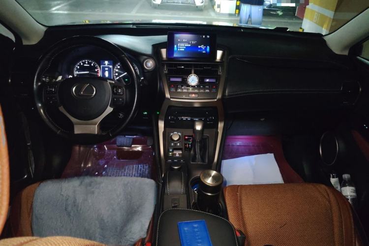 Used Lexus NX 2015 200T All-Wheel-Drive Fēngshàng Edition Center Console