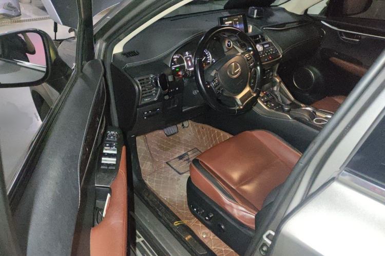 Used Lexus NX 2015 300h All-Wheel-Drive Fēngzhì Edition Driver Seat