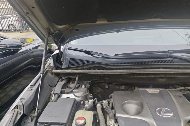 Used Lexus NX 2015 200T All-Wheel-Drive Fēngshàng Edition Engine Bay Right
