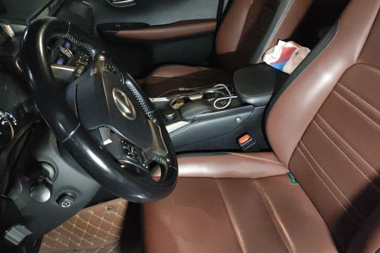 Used Lexus NX 2015 300h All-Wheel-Drive Fēngzhì Edition Left Front Seat