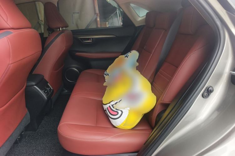 Used Lexus NX 2015 200T All-Wheel-Drive Fēngshàng Edition Left Rear Seat