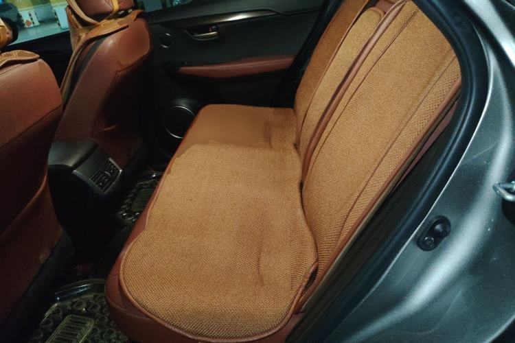 Used Lexus NX 2015 200T All-Wheel-Drive Fēngshàng Edition Left Rear Seat