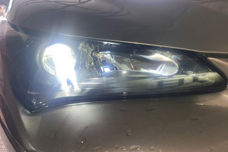 Used Lexus NX 2015 200T All-Wheel-Drive Fēngshàng Edition Right Front Headlight