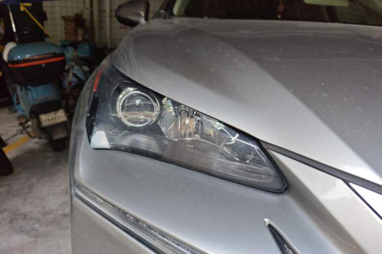 Used Lexus NX 2015 200T All-Wheel-Drive Fēngshàng Edition Right Front Headlight