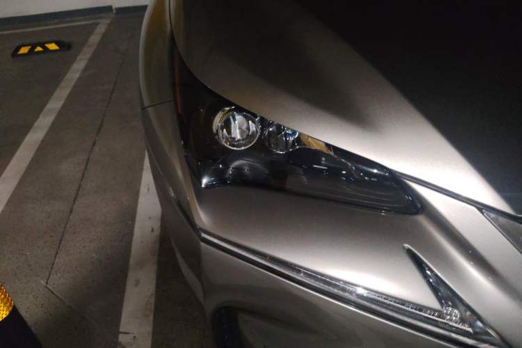 Used Lexus NX 2015 200T All-Wheel-Drive Fēngshàng Edition Right Front Headlight