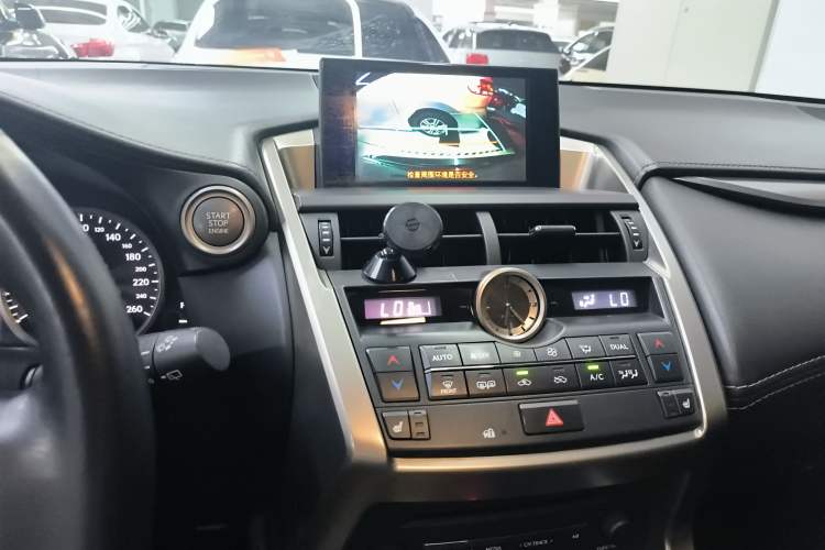 Used Lexus NX 2015 200 All-Wheel Drive Fēngshàng Edition Audio And AC Panel