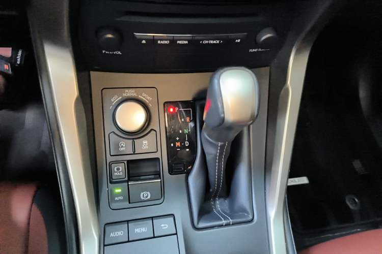 Used Lexus NX 2015 200 All-Wheel Drive Fēngshàng Edition Gear Lever