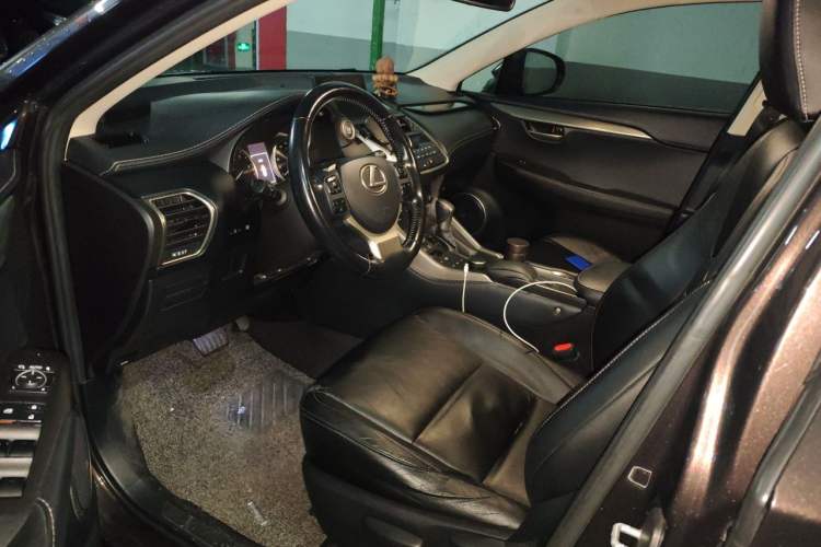Used Lexus NX 2015 200 Front-Wheel Drive X-Trail SE Edition Left Front Seat