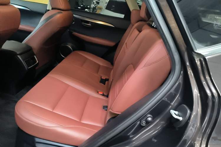 Used Lexus NX 2015 200 All-Wheel Drive Fēngshàng Edition Left Rear Seat