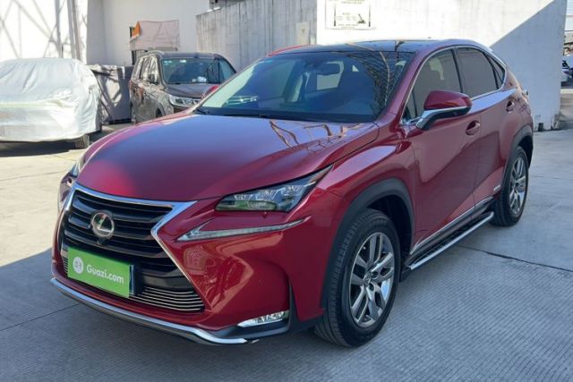 Lexus NX 2015 300h All-Wheel-Drive Fēngzhì Edition de segunda mano