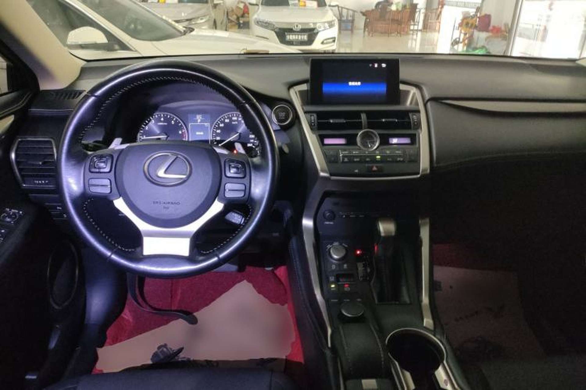 Used Lexus NX 2015 200T All-Wheel-Drive Fēngshàng Edition Center Console