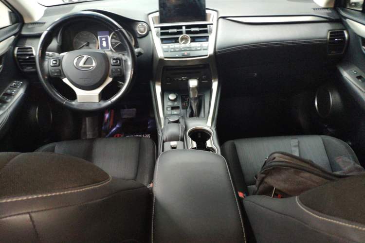 Used Lexus NX 2015 200 Front-Wheel Drive X-Trail SE Edition Center Console