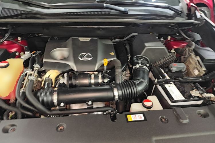 Used Lexus NX 2015 200T All-Wheel-Drive Fēngshàng Edition Engine Bay