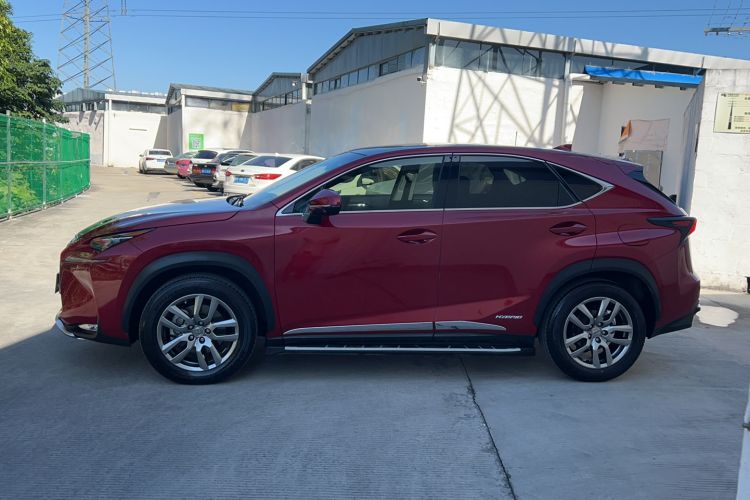 Used Lexus NX 2015 300h All-Wheel-Drive Fēngzhì Edition Exterior 5